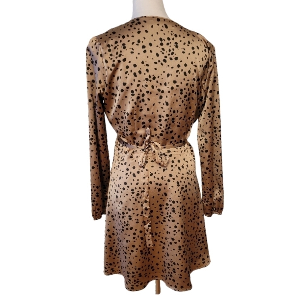 Abercrombie & Fitch Spotted Wrap Dress Size Medium - Picture 3 of 4